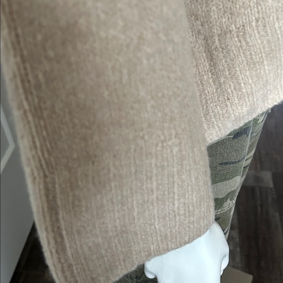 H&M Bert n’ Ernie Mock Neck Sweater NWOT - Picture 6 of 13